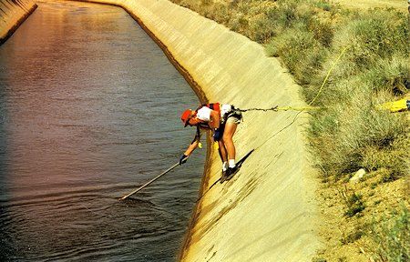 Searching the Los Angeles Aquaduct for missing person