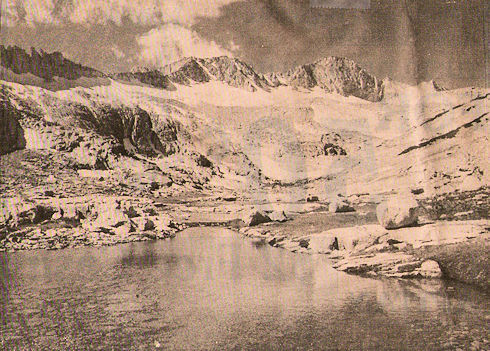 Conness Lake is one of countless beauties which hikers pass on the Eastern approach to Mt. Conness Conness Lake is one of countless beauties which hikers pass on the Eastern approach to Mt. Conness