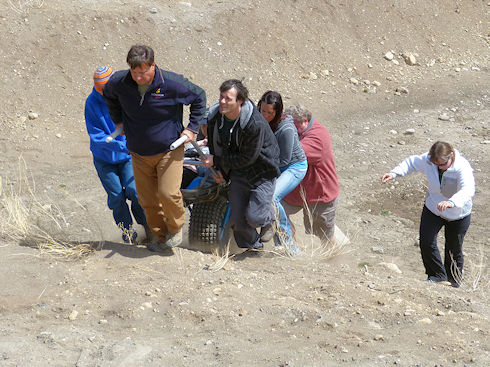 Rick Dodson instructs in basic litter procedures