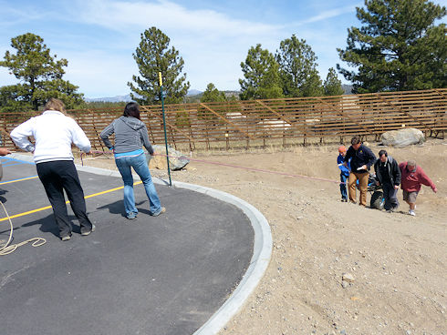Rick Dodson instructs in basic litter procedures Rick Dodson instructs in basic litter procedures