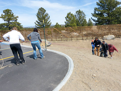 Rick Dodson instructs in basic litter procedures