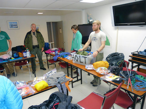 Pack Check at Team Meeting Pack Check at Team Meeting