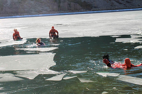 Lake Ice Rescue Training at Lundy Lake